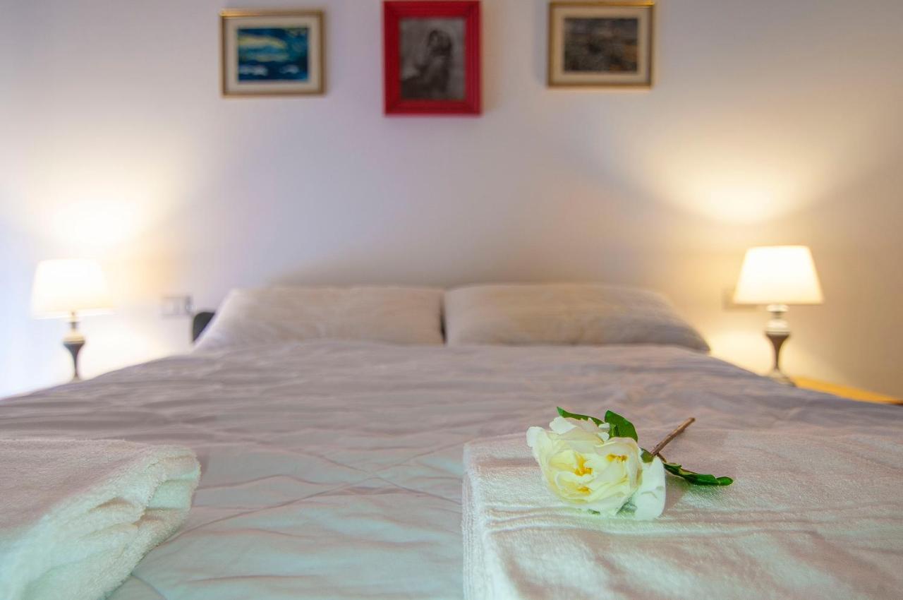 Maffeihouse 5 Min To Hospital Apartment Verona Bagian luar foto