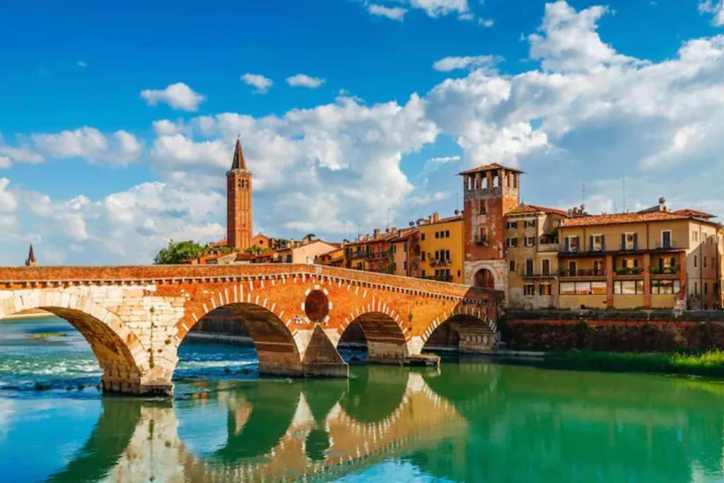 Maffeihouse 5 Min To Hospital Apartment Verona Bagian luar foto